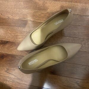 Michael Kors Beige Heels